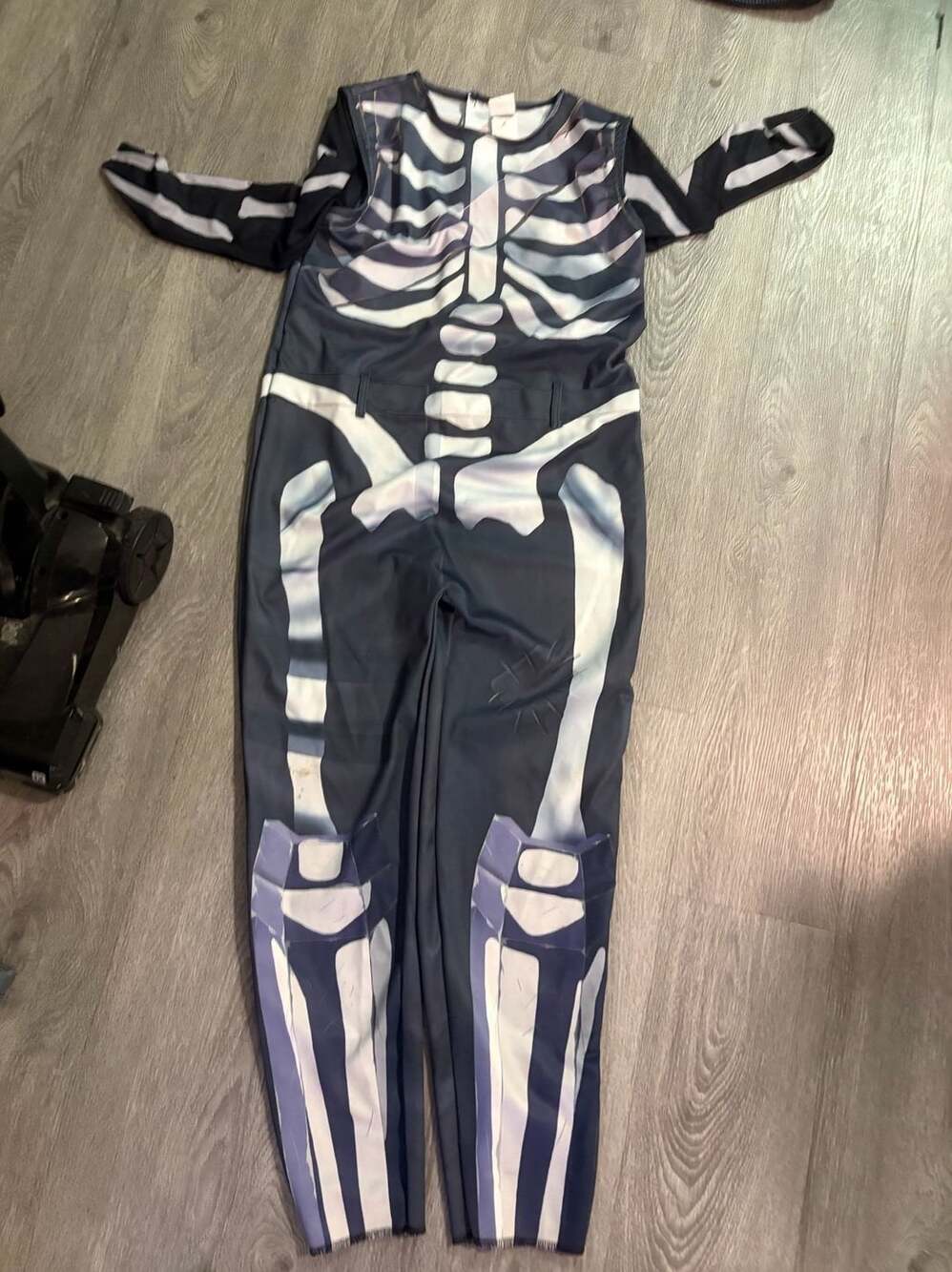 Fortnite Skull Trooper Costume Jumpsuit Size XL Skeleton Halloween